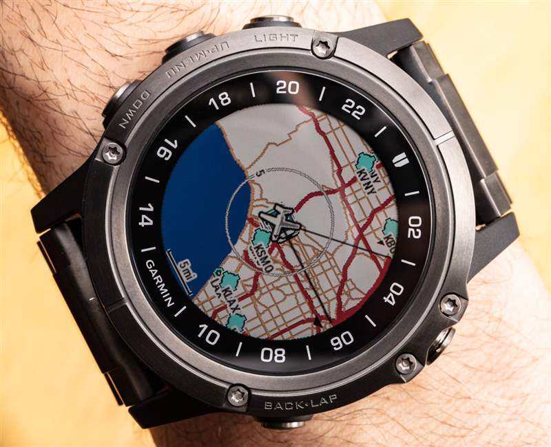 Garmin D2 Delta PX 智能手表飛行員動(dòng)手操作