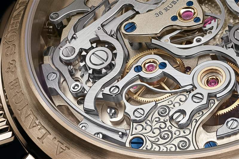 看看 A. Lange & S?hne 1815 Rattrapante Honeygold 內部的機械手動上鏈機芯。