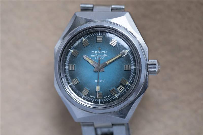 復(fù)古 Zenith Defy