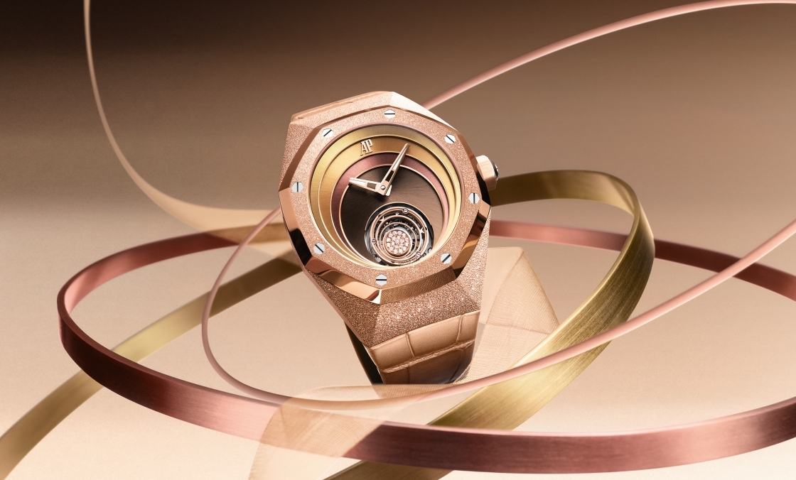 AUDEMARS PIGUET - 制表與時(shí)裝的「環(huán)環(huán)」相扣｜愛(ài)彼Royal Oak Concept飛行陀飛輪「Tamara Ralph」限量版